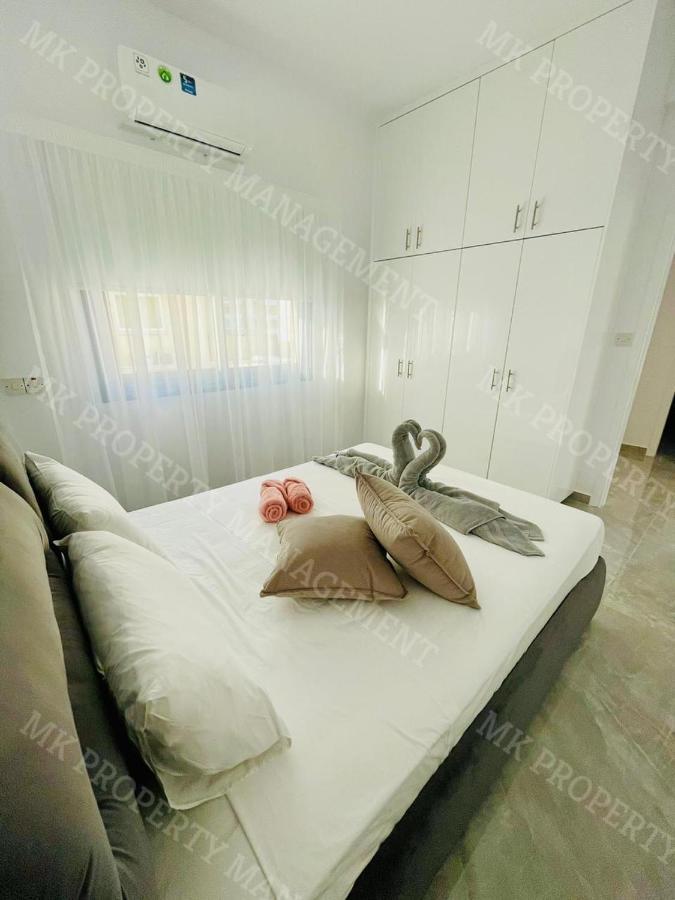 Coastal Getaway Apartment Larnaca Exterior photo