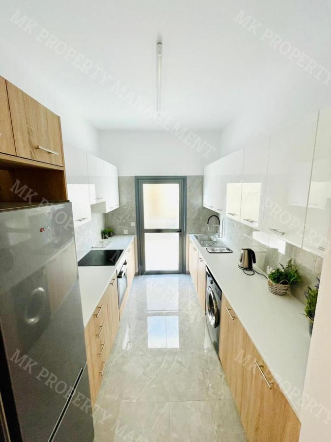 Coastal Getaway Apartment Larnaca Exterior photo