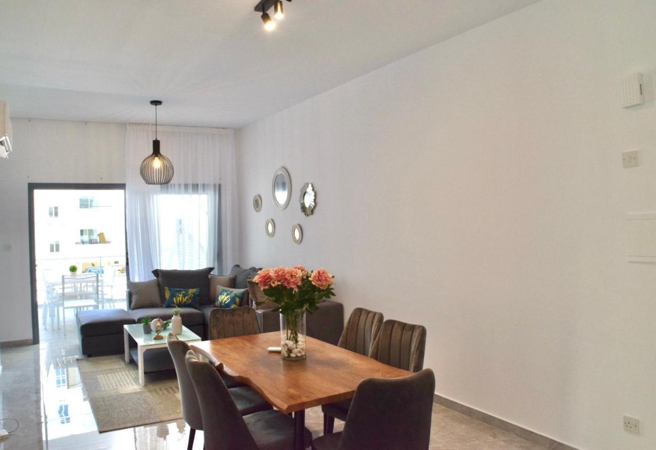 Coastal Getaway Apartment Larnaca Exterior photo